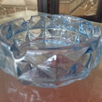 кристален пепеник ( синъо стъкло ) от Абу Даби, снимка 3 - Други стоки за дома - 39052607