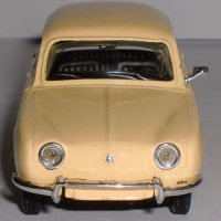 Renault Douphine 1965 - мащаб 1:43 на Del Prado модела е нов в блистер Рено Reno, снимка 1 - Колекции - 27382843