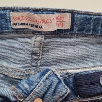 Дънкови панталони с дантелка, снимка 3 - Детски къси панталони - 37634249