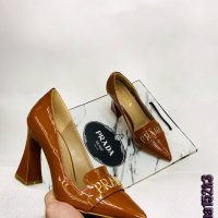 💥Prada различни цветове дамски обувки на ток💥, снимка 6 - Дамски обувки на ток - 43806981