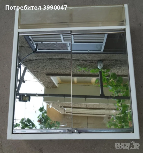 Шкафче за баня с осветление, снимка 1