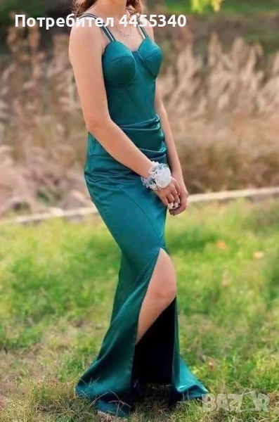 Продавам официална сатенена рокля , снимка 1
