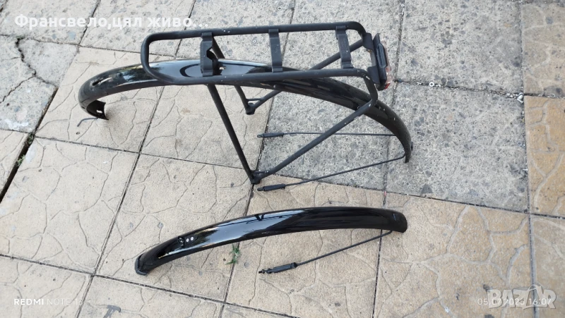 28 цола алуминиев багажник с калници и светлина за велосипед колело свалени от Trek dual sport 3 , снимка 1