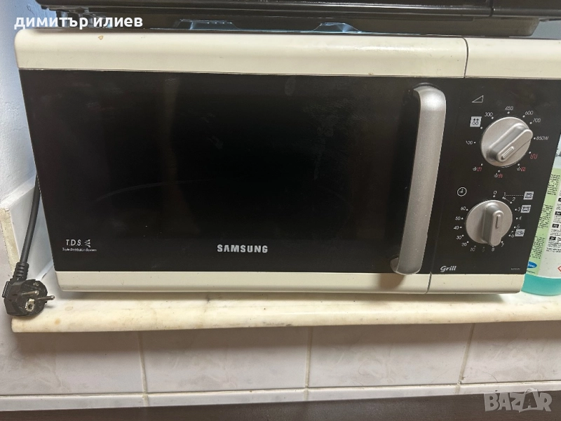Микровълнова печка с грил Samsung , снимка 1