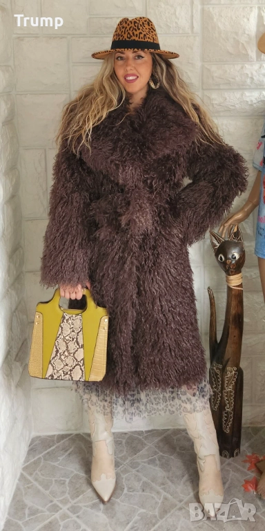 - 20 % Хит на сезона ! Чудесен подарък!Дълго палто еко косъм тип пудел, кафяво и черно , снимка 1