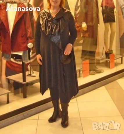 Продавам дизайнерска  рокля от ангора и малък процент еластан.., снимка 1