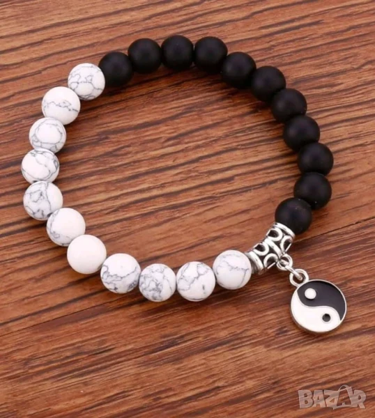 Гривни от естествени камъни  , снимка 1