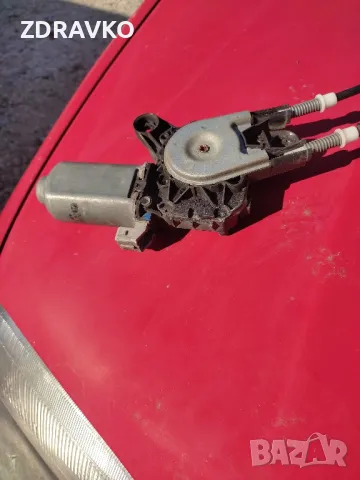Предна дясна Ел. машинка за Пежо 306 хечбек 5вр.
