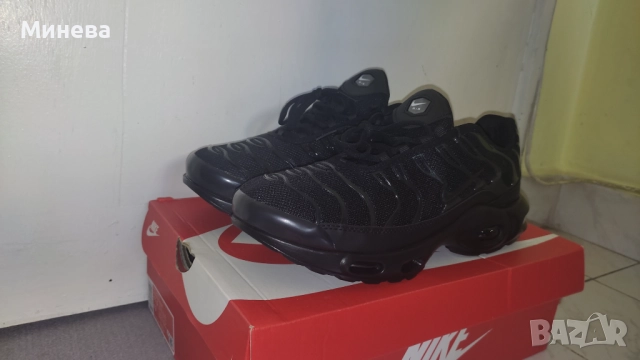 Маратонки NIKE AIR MAX PLUS TRIPLE, снимка 6 - Маратонки - 51794212