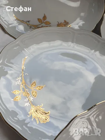 Комплект порцеланови чинии, снимка 3 - Антикварни и старинни предмети - 50236847