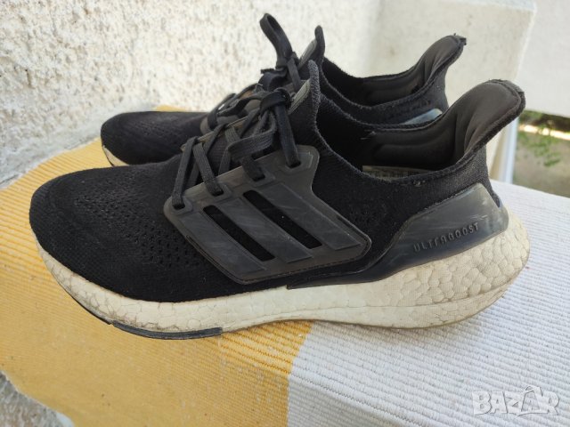 маратонки за бягане Adidas Ulta Boost 21, снимка 3 - Маратонки - 42961632