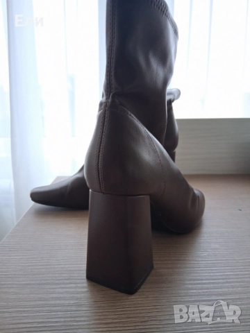 Нови боти на ток с етикет, снимка 3 - Дамски обувки на ток - 52584462