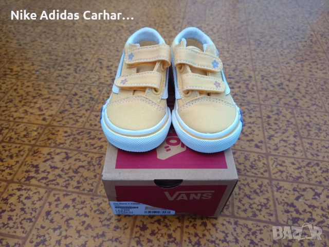 Чисто нови бебешки кецове Vans, с кутията! Размер: 19., снимка 2 - Бебешки обувки - 52910835