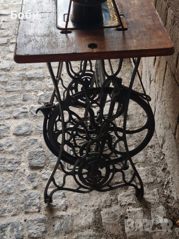 Шевна машина SINGER , снимка 4 - Антикварни и старинни предмети - 53176627