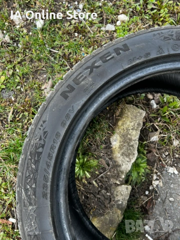 Nexen Winguard Sport 235/45 R18 1 брой зимна гума, снимка 2 - Гуми и джанти - 53575298