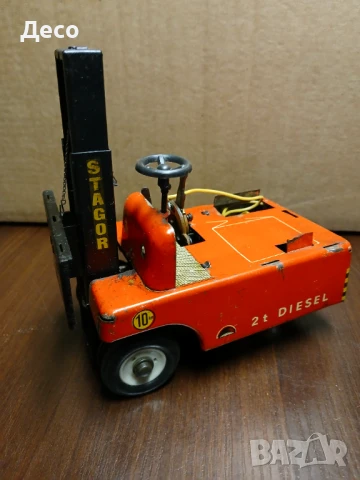 Стара ГДР играчка мотокар за части.