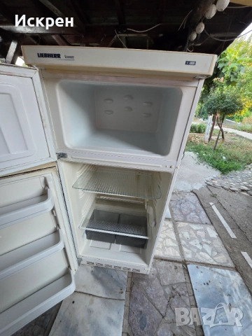Хладилник Либхер/Liebher с горен фризер, снимка 7 - Хладилници - 51379820