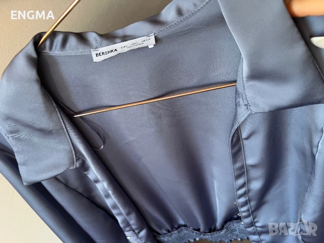 Дамска сатенена риза bershka, снимка 2 - Якета - 50970828