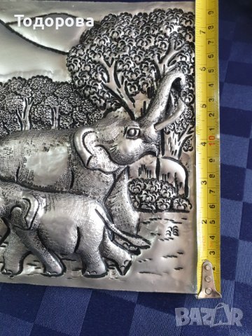 Красива релефна пластика на семейство слонове., снимка 3 - Пана - 40302176