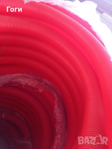 Гофрирана тръба ф 32 чисто нова