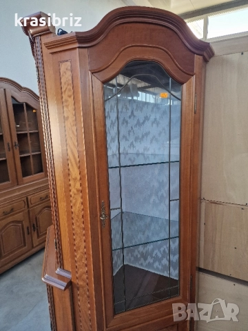 Масивна Ъглова Витрина с Осветление -внос от Германия! , снимка 3 - Секции и витрини - 51766357