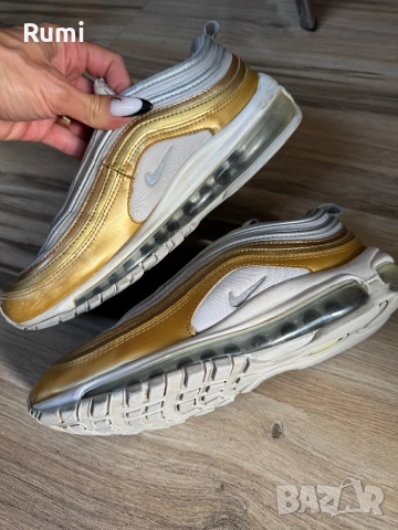 Оригинални маратонки Nike Air Max 97 Metallic Gold! 39 н, снимка 5 - Маратонки - 52188589