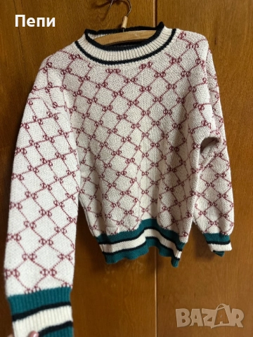 Чисто нов пуловер, снимка 2 - Блузи с дълъг ръкав и пуловери - 52561365