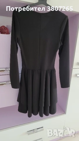 Стилна черна рокля, снимка 2 - Рокли - 50892114