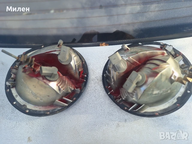 Volkswagen New Beetle 1998-2010 Година 2 Броя Стопове Затъмнени, снимка 5 - Части - 51399584