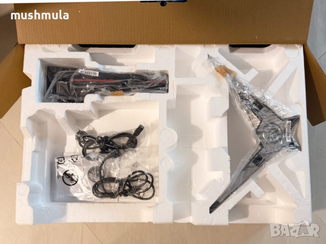 Монитор AOC CQ32G1 31.5" Извит екран - отлично състояние, снимка 9 - Монитори - 52655990