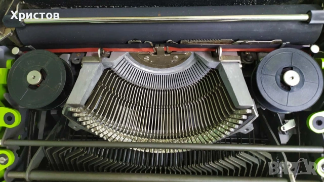 Пишеща машина  MERCEDES от ЕДНО ВРЕМЕ в ОТЛИЧНО състояние НОВА не ползвана от чужбина, снимка 5 - Колекции - 53410161