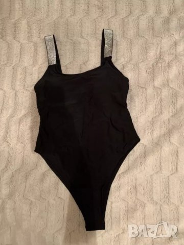  Уникален черен цял бански с блестящи презрамки, снимка 7 - Бански костюми - 27529910