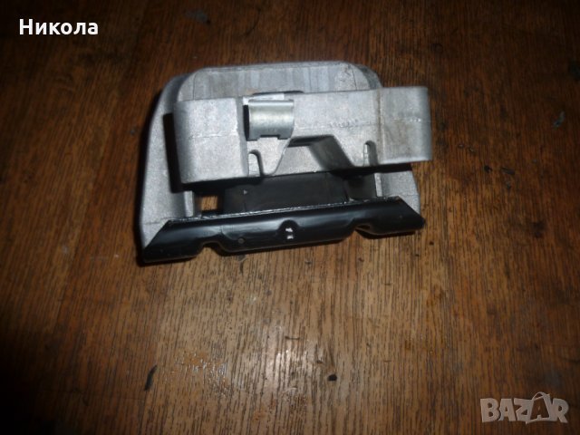 Ляв тампон двигател Фолксваген Голф 4 1,4 75 к.с, снимка 4 - Части - 34658854