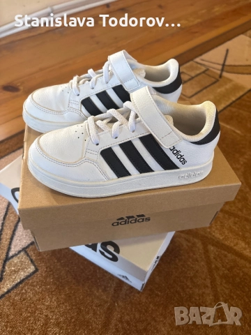 Adidas оригинални, снимка 2 - Детски маратонки - 52256015