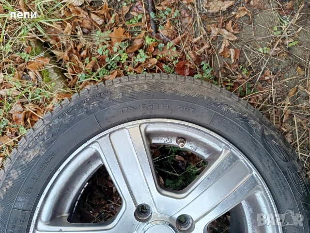 Джанти и гуми тойота ярис, снимка 3 - Гуми и джанти - 53570023