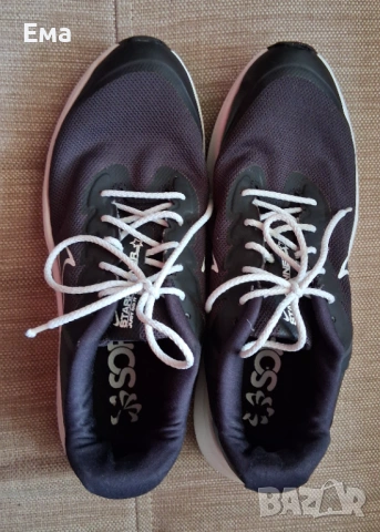 Дамски маратонки Nike, снимка 2 - Маратонки - 53013570