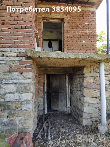 🏡 Продава се селски имот с панорамна гледка в с. Сладък кладенец, снимка 3 - Къщи - 53525631