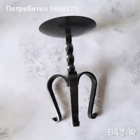 Свещник от ковано желязо, снимка 2 - Декорация за дома - 47526520