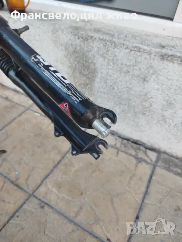 26 цола вилка за велосипед колело rock shox sid , снимка 4 - Части за велосипеди - 47889407