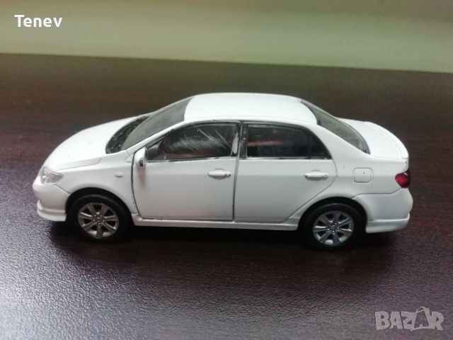 Welly 2009 Toyota Corolla колекционерска количка 1/34-1/39 Тойота Корола 43608 1/36 , снимка 2 - Колекции - 44844982