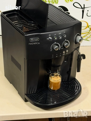 Кафемашина кафе автомат delonghi magnifica с гаранция, снимка 2 - Кафемашини - 53265782