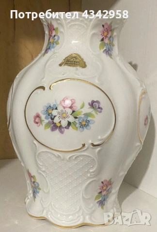 Lindner. Порцеланова ваза. 1970 г., снимка 2 - Антикварни и старинни предмети - 53261857