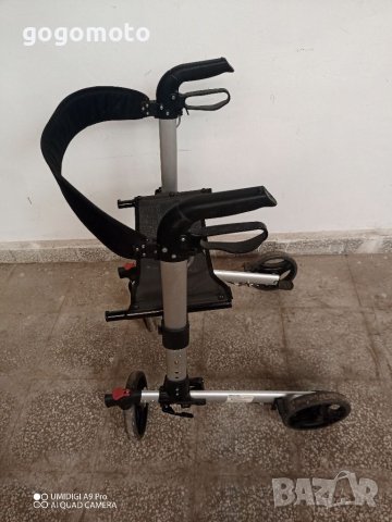 ИДЕАЛНО ЗАПАЗЕН Двойно сгъваем алуминиев ролатор , снимка 7 - Ролатори - 37623168