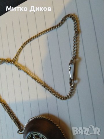 Висулка от соца уникат дървена със сребърни орнаменти и сребърно колие  фи 33мм и дебел. 7мм в кутия, снимка 4 - Колиета, медальони, синджири - 43397488