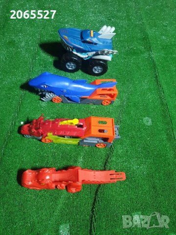 Хот уилс акули, снимка 2 - Коли, камиони, мотори, писти - 38960189