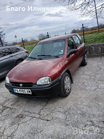  продавам лек автомобил Опел Корса