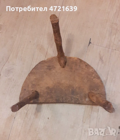 Столче трикрако автентично, снимка 2 - Антикварни и старинни предмети - 53259603