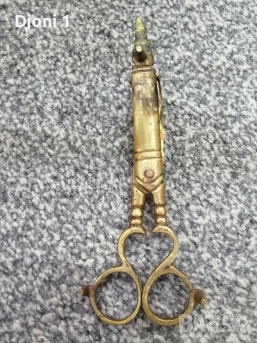 Антични ножици за подрязване на свещи, снимка 18 - Антикварни и старинни предмети - 53173210