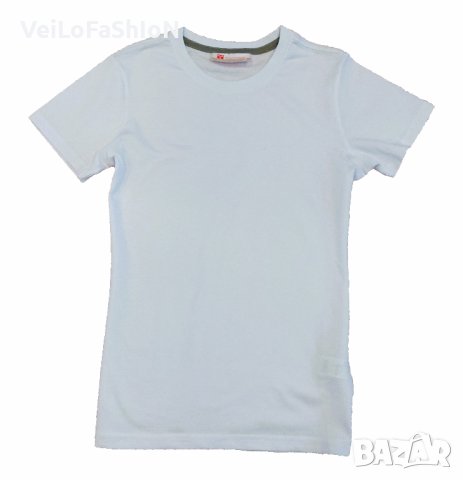 Нова дамска тениска в бял цвят , снимка 1 - Тениски - 43831401