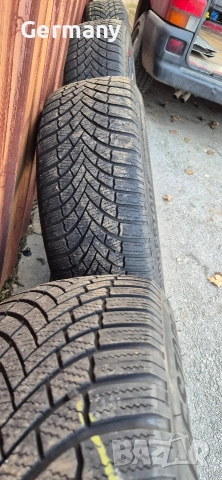 зимни гуми 225/60r18, снимка 3 - Гуми и джанти - 52642937